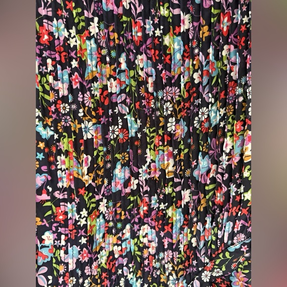 Johnny Was Silk Blouse Floral Black Pink Rare Sample piece Size Medium NWT - Picture 6 of 9